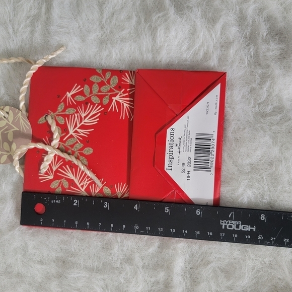 Hallmark Christmas Gift Bags 6 XS / 9 Small Tissue Paper Metallic String Holiday - Picture 2 of 10